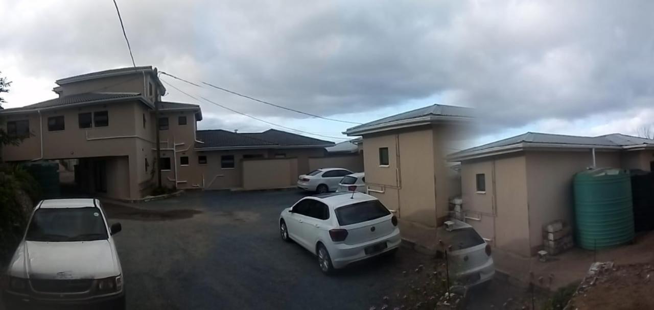 Emampingeni Lodge Bizana 外观 照片