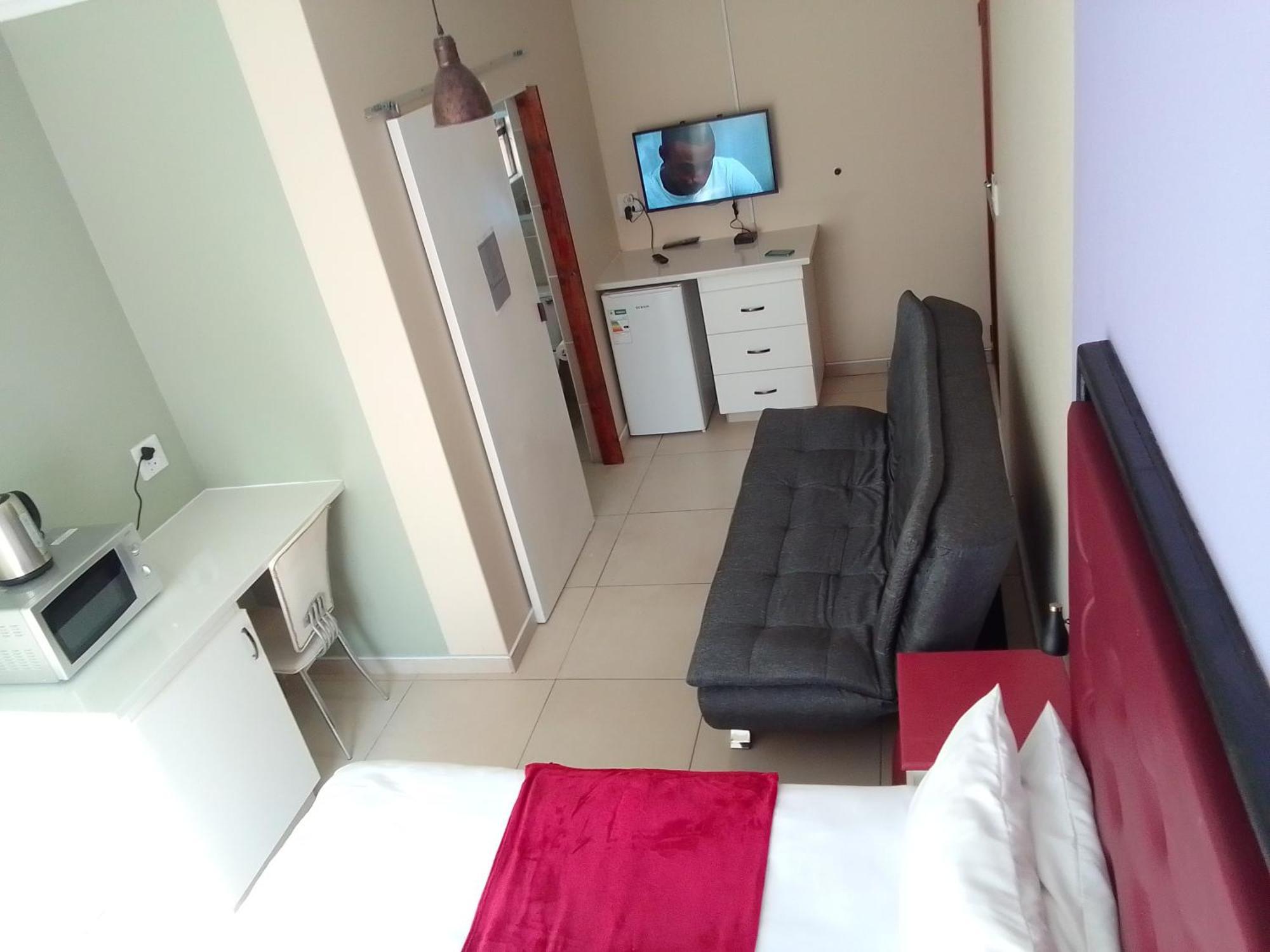 Emampingeni Lodge Bizana 外观 照片