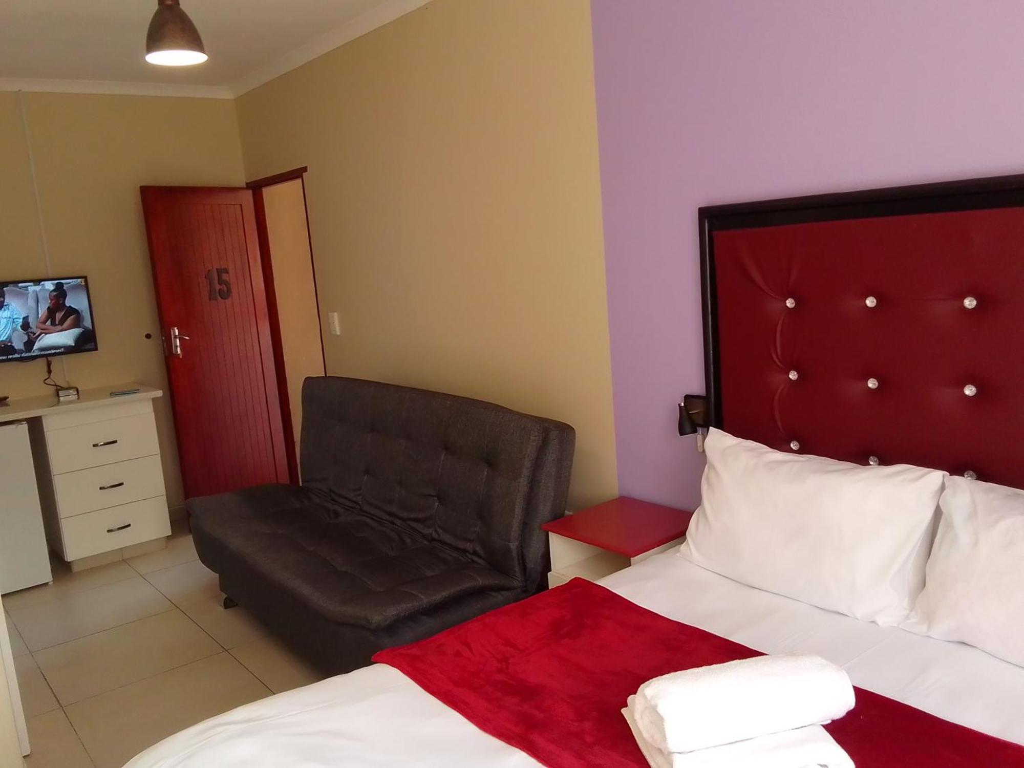 Emampingeni Lodge Bizana 外观 照片