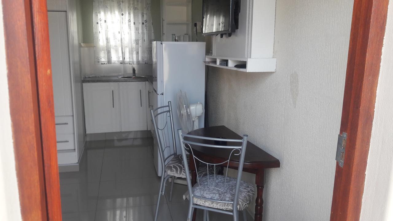 Emampingeni Lodge Bizana 外观 照片